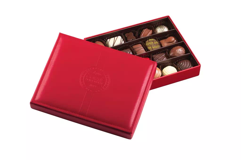 Boîte cuir rouge garnie 20 chocolats